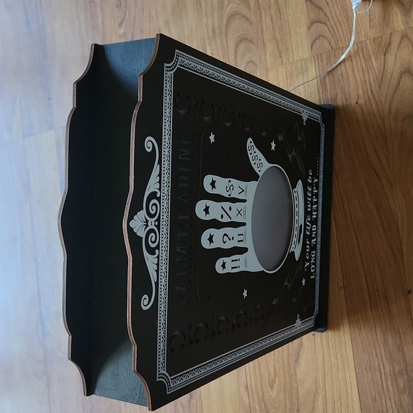 Palm Reading sign - Picture 3 of 7